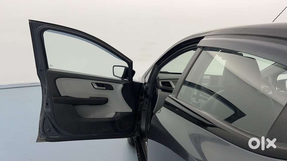 Tata Altroz Xz, 2021, Petrol