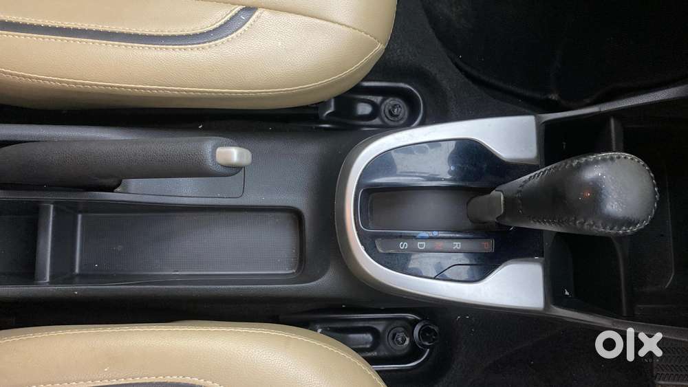 Honda Jazz 1.2 V At I Vtec, 2016, Petrol