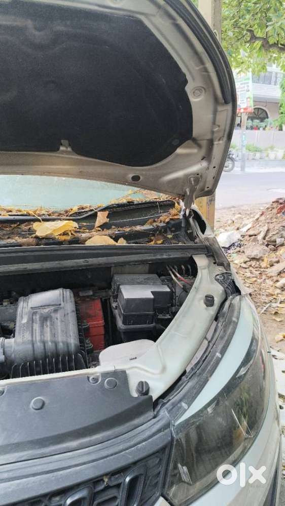 Mahindra Marazzo, 2019, Diesel