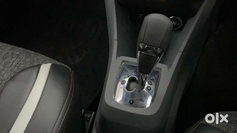 Tata Tigor Xza, 2018, Petrol