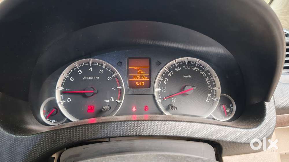 Maruti Suzuki Swift Dzire Vxi Optional, 2016, Petrol