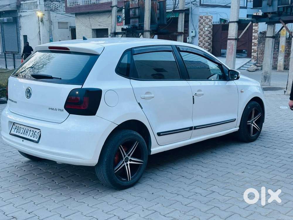 Volkswagen Polo 2015 Diesel 100000 Km Driven