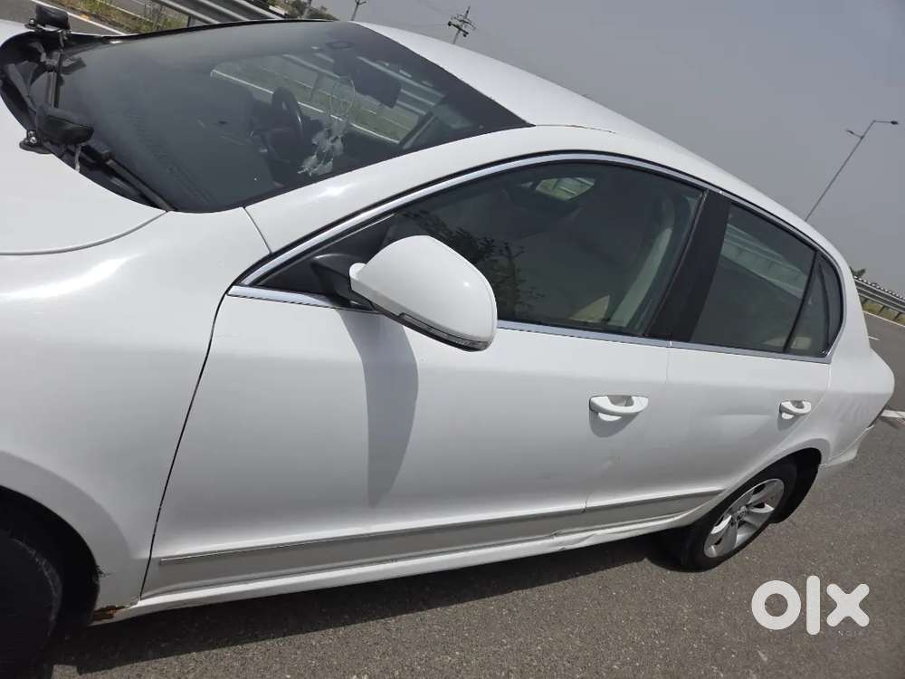 Skoda Superb Elegance 2013 Diesel Automatic