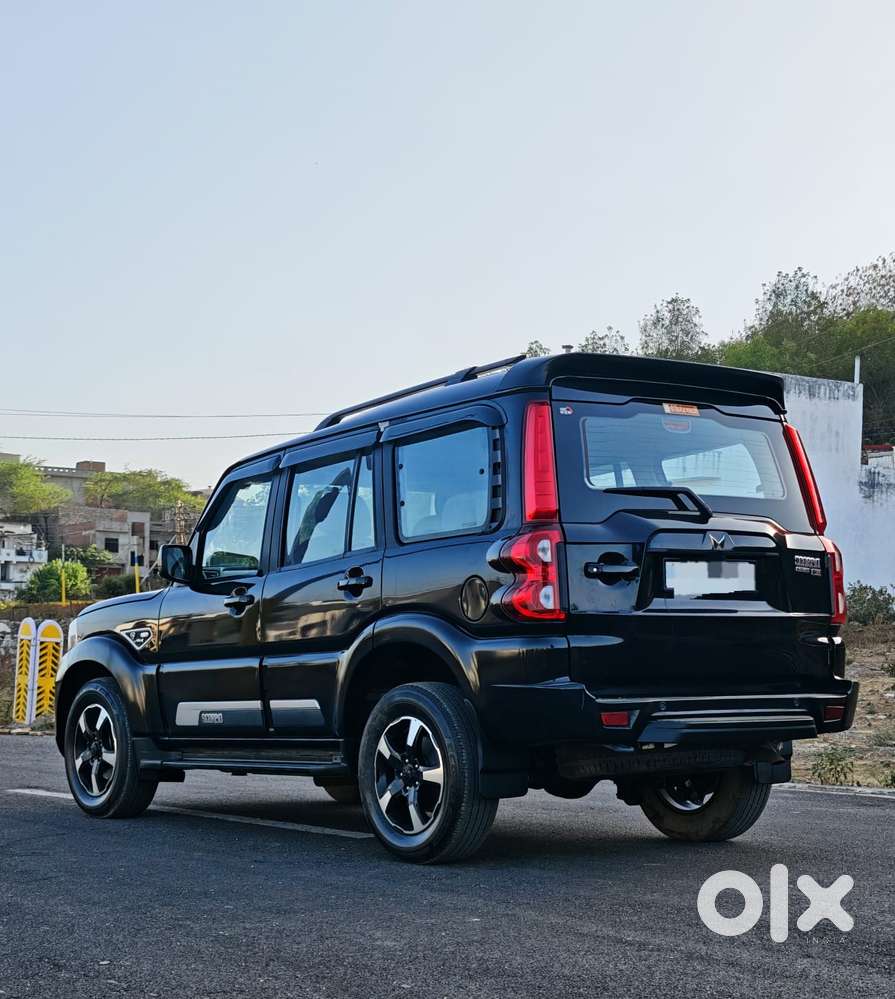 Mahindra Scorpio Classic 2.2 S 11 Mt 7 Cc, 2025, Diesel