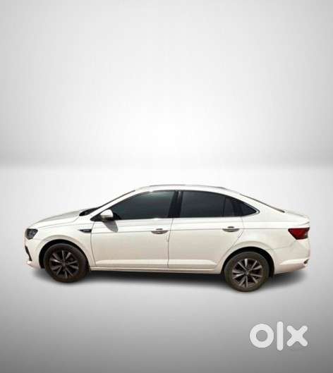 Skoda Slavia 1.0 Tsi Style, 2022, Petrol