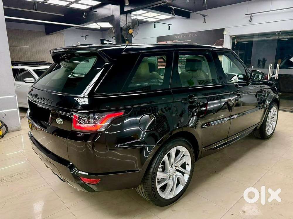 2021 Range Rover Sport P300 Hse