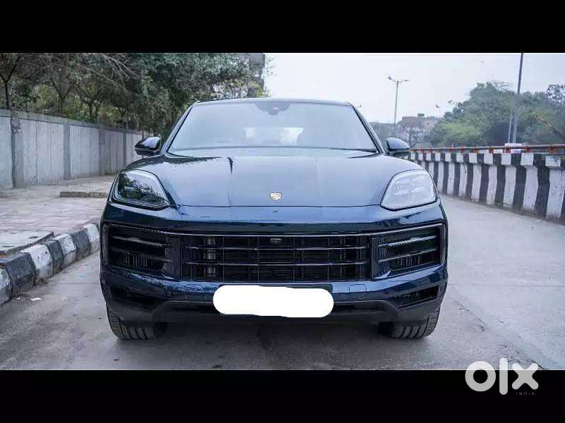 2023 Porsche Cayenne Coupe Gts