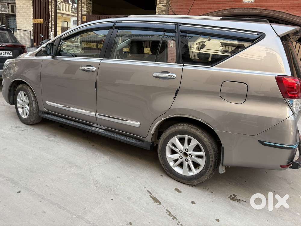 Toyota Innova Crysta 2.4 Gx Limited Edition 7 Str, 2020, Diesel