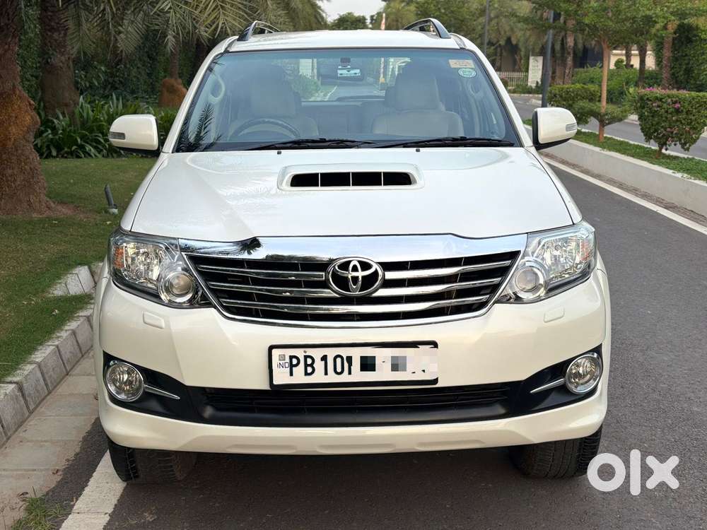 Toyota Fortuner 4x2 4 Speed At, 2015, Diesel