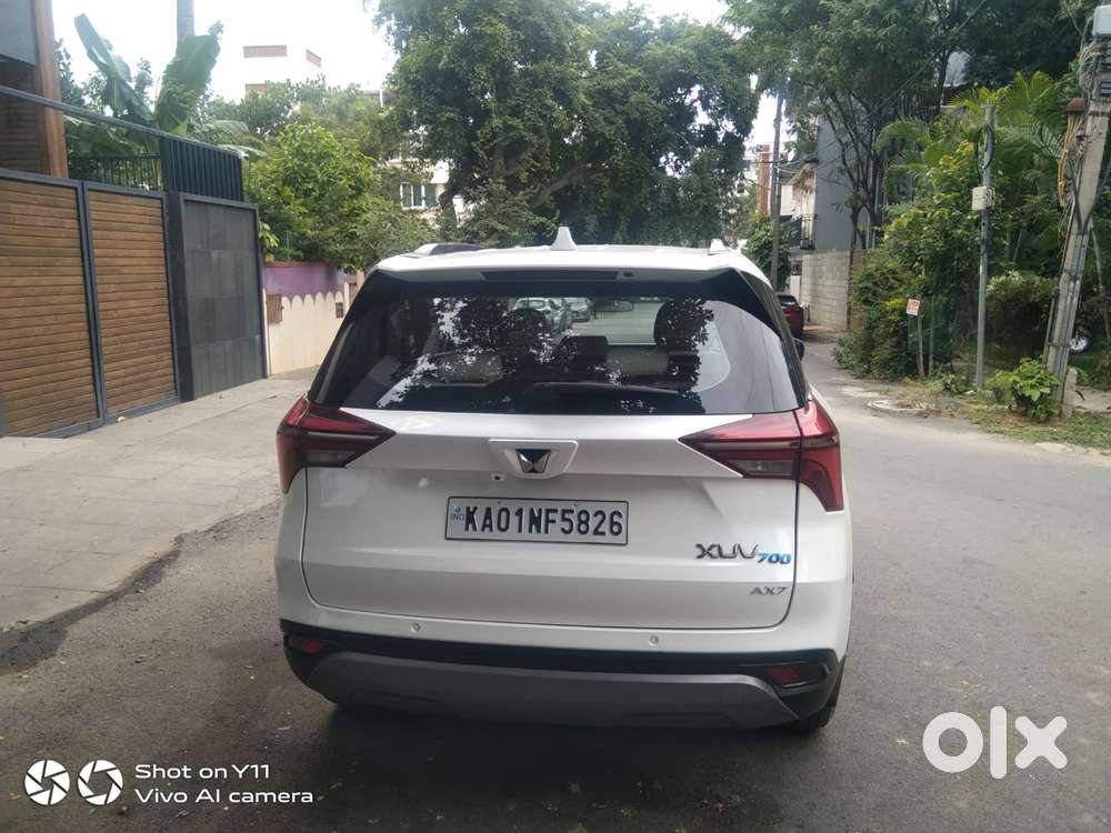 Mahindra Xuv700 2.0 Ax 7 Petrol Mt Str, 2025, Petrol