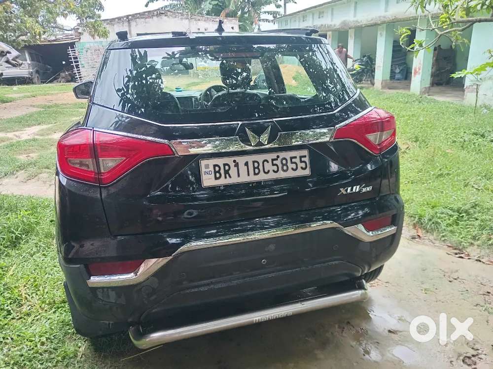 Mahindra Xuv300 1.2 W6 2023