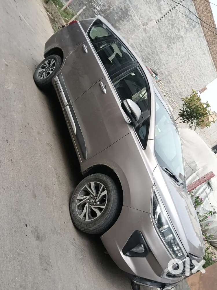 Toyota Innova Crysta Diesel 2016 Second Owner