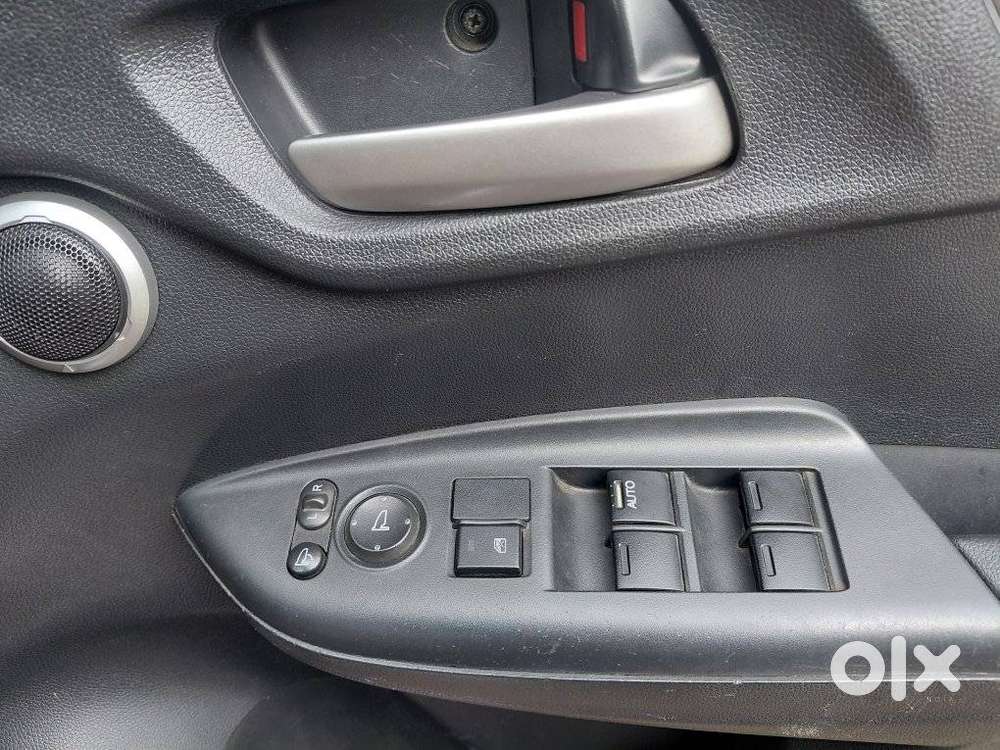 Honda Jazz V Cvt, 2017, Petrol