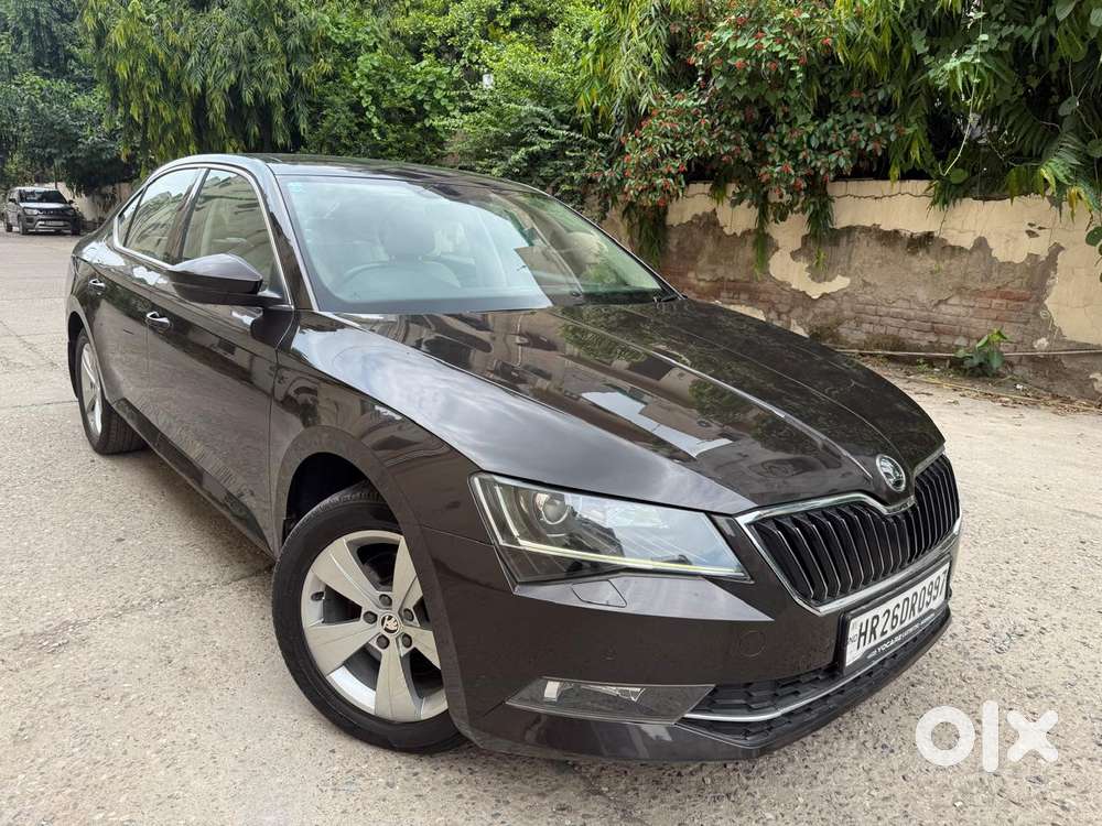 Skoda Superb Style 2.0 Tdi At, 2018, Petrol