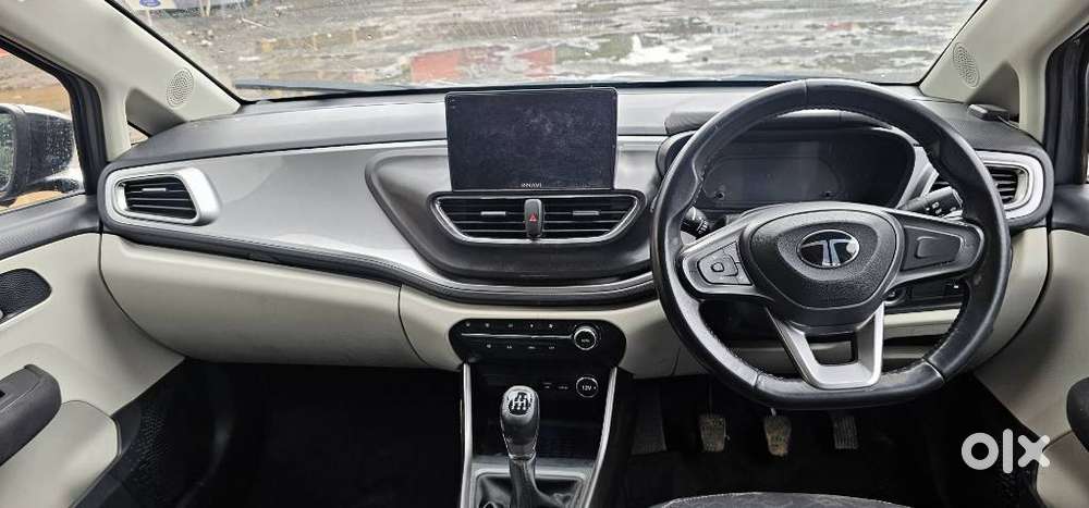 Tata Altroz Xz Plus (s) Icng, 2024, Cng & Hybrids