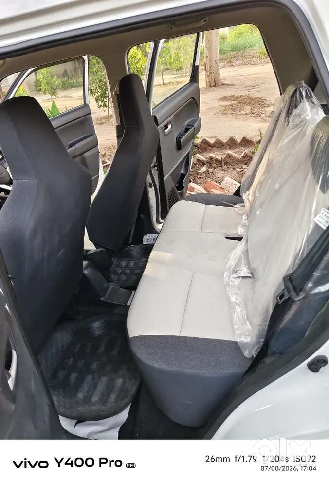 2 Key And All Complete New Brand No Remove Polothin Cover In Back Seat