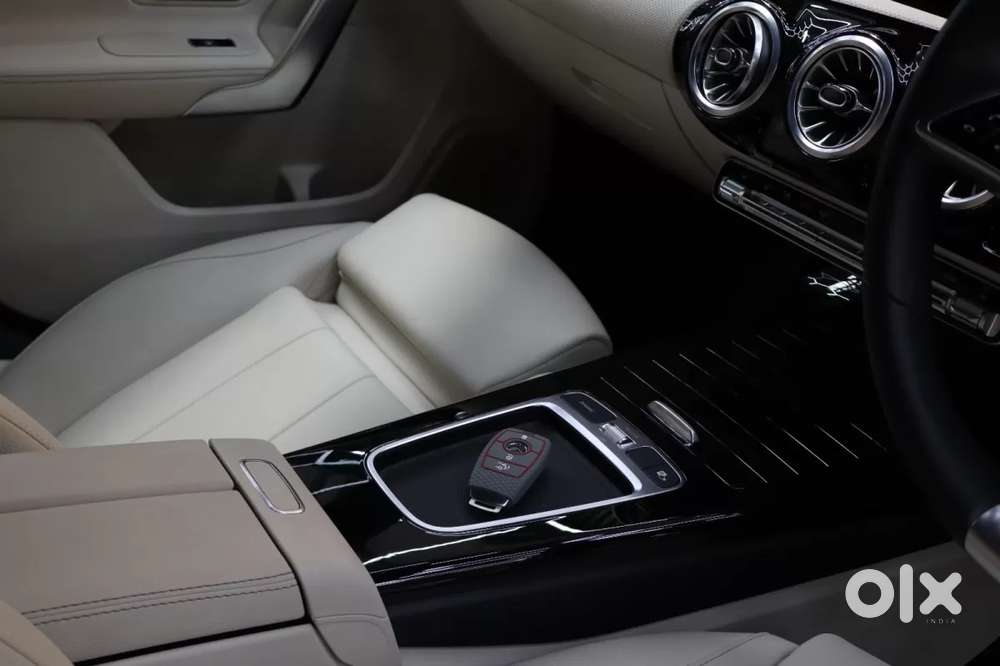 Mercedes-benz A-class Limousine 200, 2024, Petrol