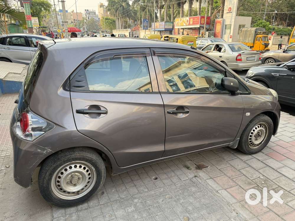 Honda Brio 2011-2013 V Mt, 2012, Petrol