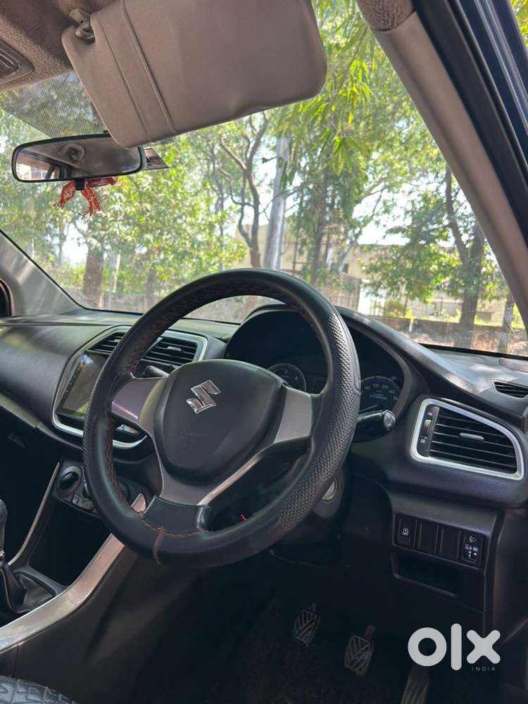 Maruti Suzuki S-cross Sigma Hybrid 2018 Model