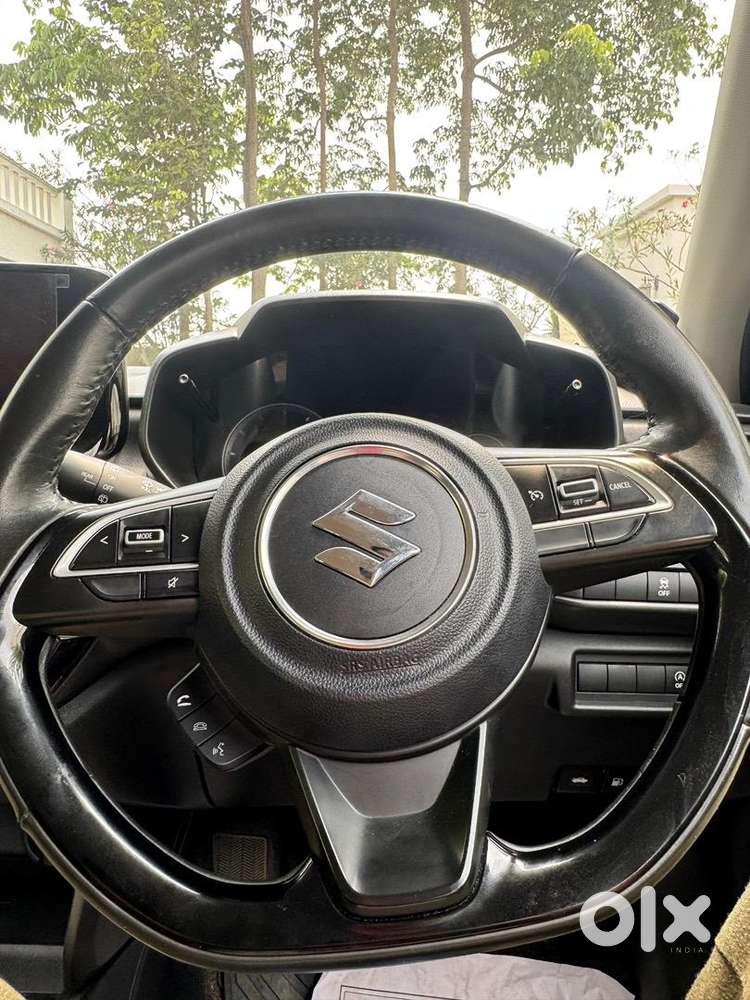 2024 Swift Zxi Plus Dual-tone Blue  Warranty Till 2030  19k Km
