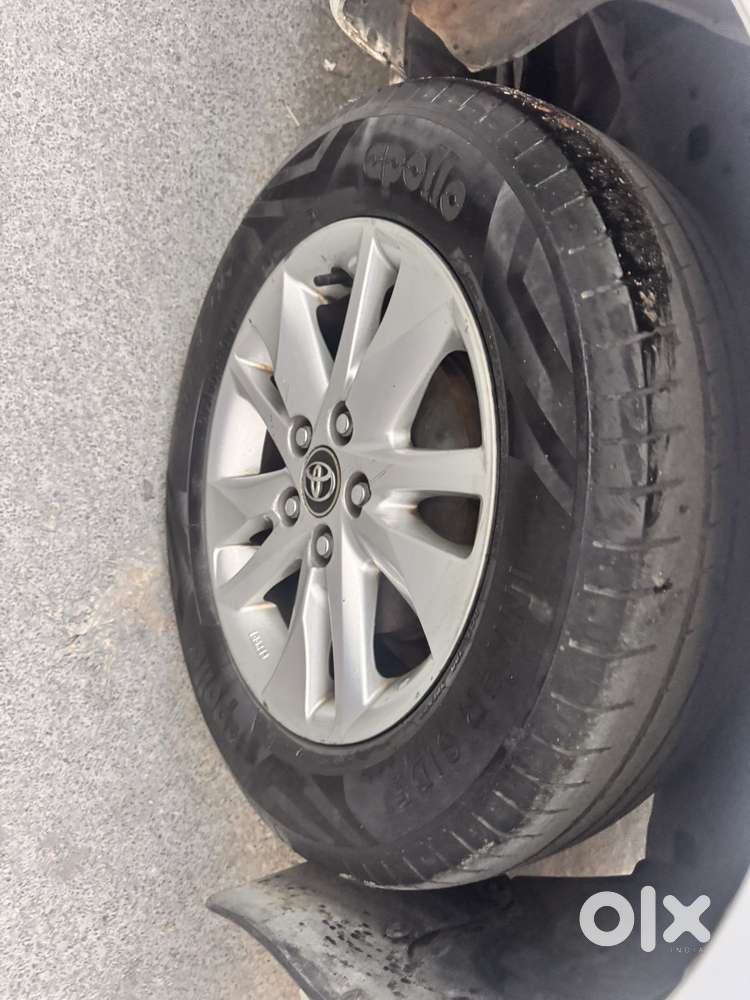 Toyota Innova Crysta 2.4 G Mt, 2017, Diesel