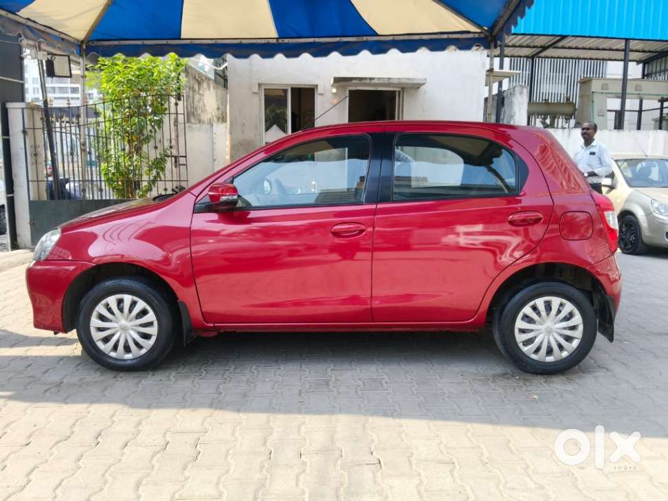 Toyota Etios Liva 2014-2016 V, 2016, Petrol
