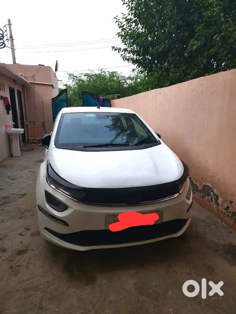 Bhot Km Use Hui H Gadi Ek Saal Se Khdi Thi