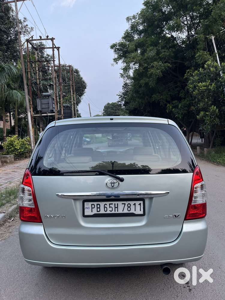 Toyota Innova 2.5 Vx (diesel) 7 Seater Bs Iv, 2009, Diesel