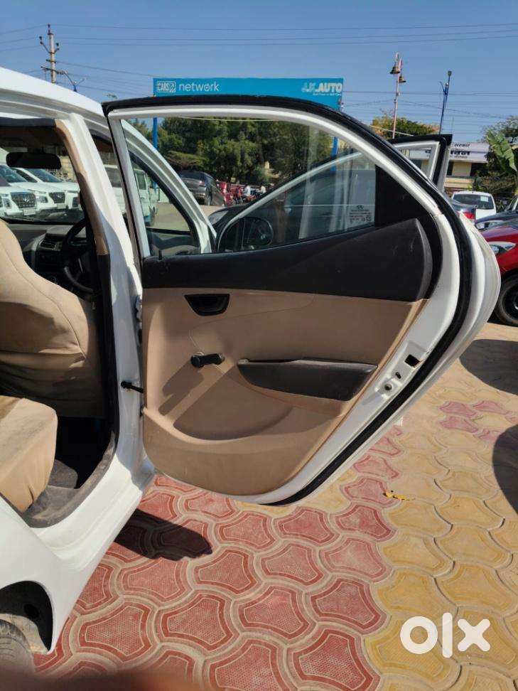 Hyundai Eon Era +, 2017, Petrol