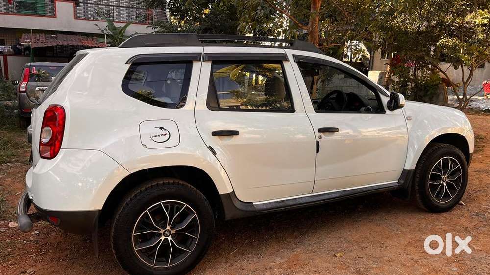 Renault Duster 2013 Petrol Well Maintained