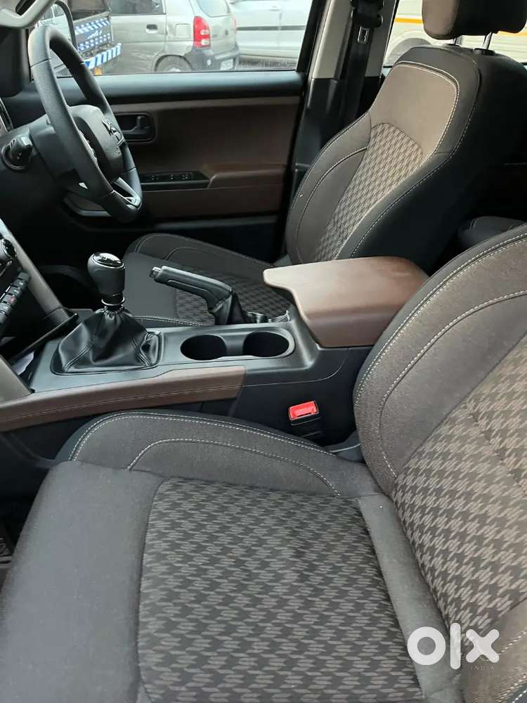 Mahindra Scorpio-n 2025 Petrol Manual