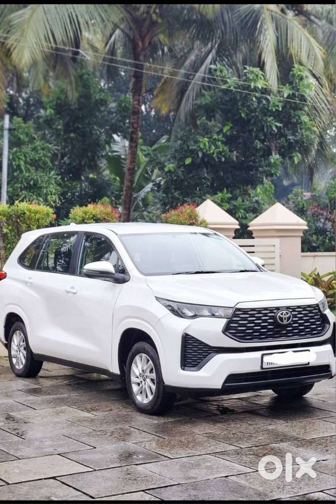 Toyota Innova Hycross 2.0 Gx 7 Str, 2023, Petrol