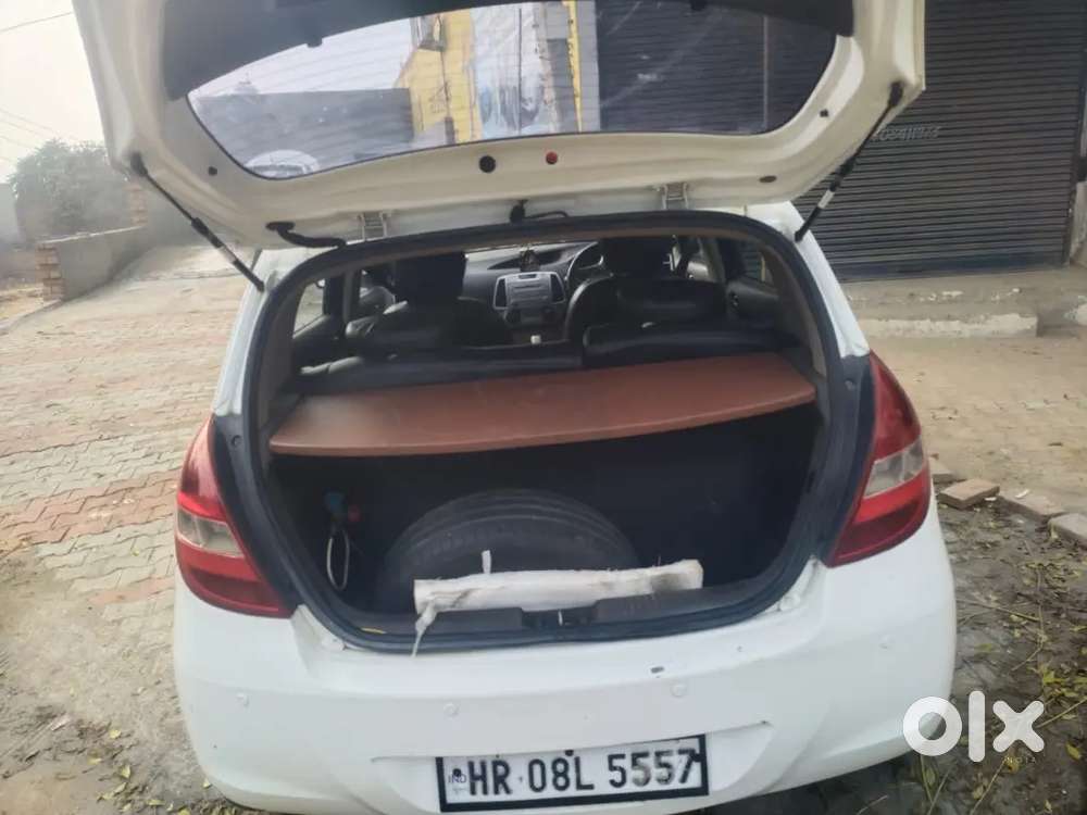 Hyundai I20, White Colour