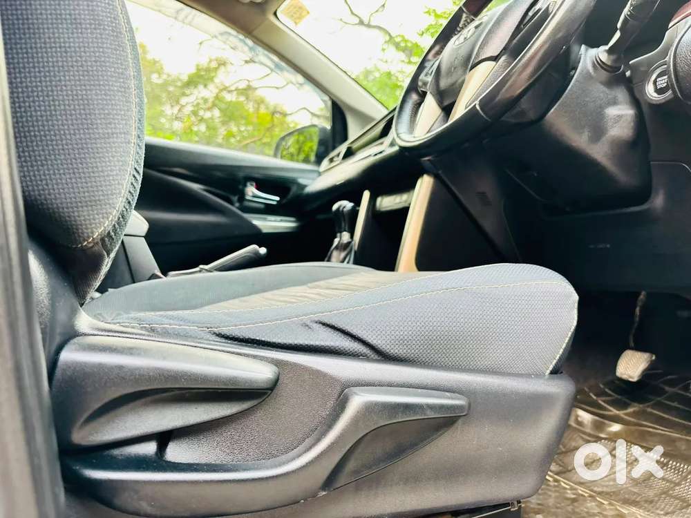 Toyota Innova Crysta [2020-ongoing] 2.4 Vx 7 Str, 2017, Diesel