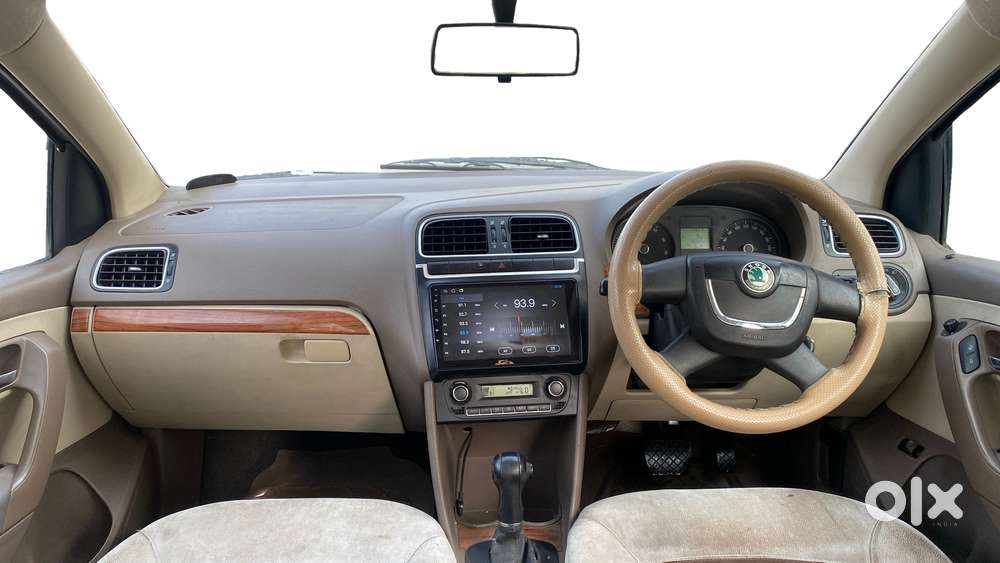 Skoda Rapid 2013-2016 1.6 Mpi At Elegance, 2012, Petrol