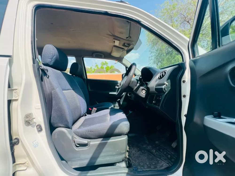 Maruti Suzuki Wagon R Vxi, 2011, Petrol
