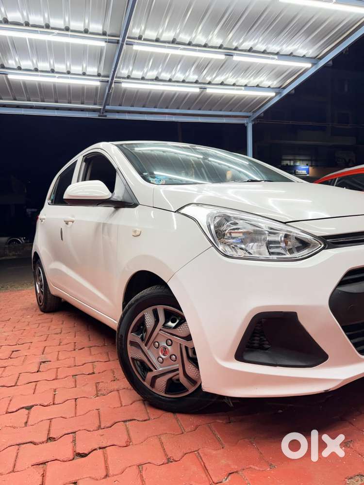 Hyundai Grand I10 2016-2017 Era, 2015, Petrol