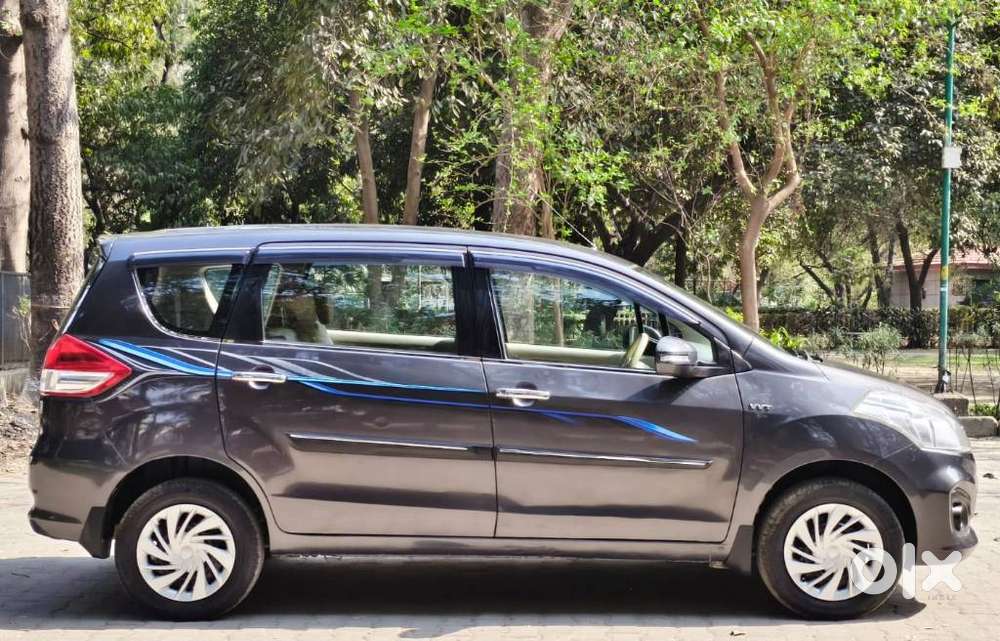 Maruti Suzuki Ertiga 1.4 Vxi Cng Anniversary Edition, 2018, Cng & Hy..
