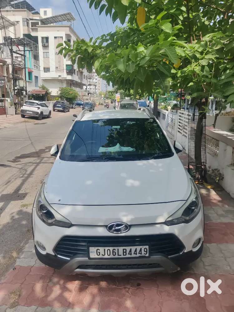 Hyundai I20 Active 2017 Diesel Well Maintained
