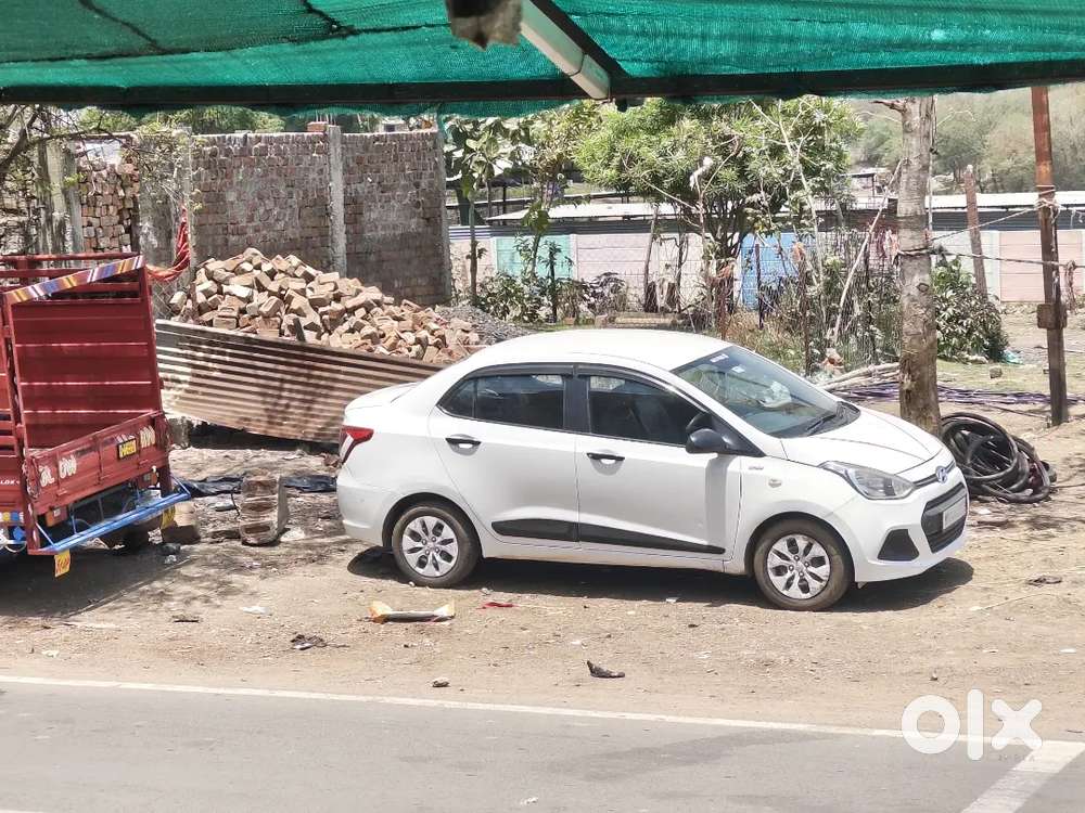 Hyundai Xcent 2016 Diesel Well Maintained