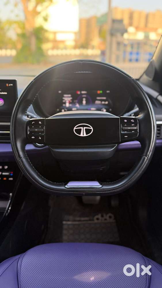 Tata Nexon Fearless Plus S Purple 1.5 Revotorq Diesel 6amt Dual Tone..