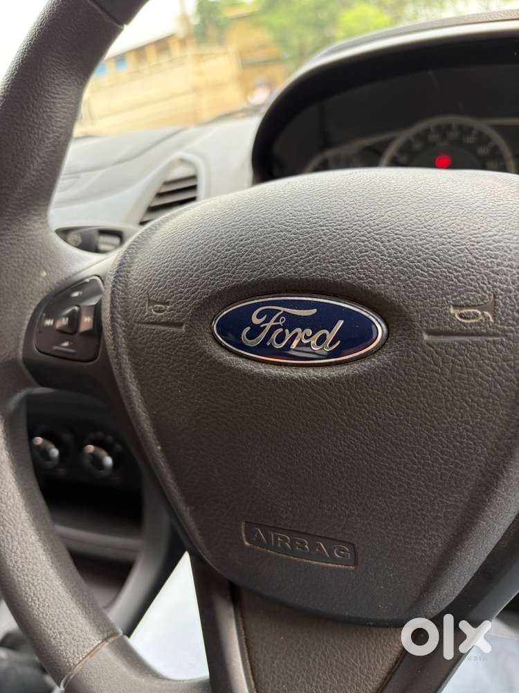 Ford Figo Petrol 2017