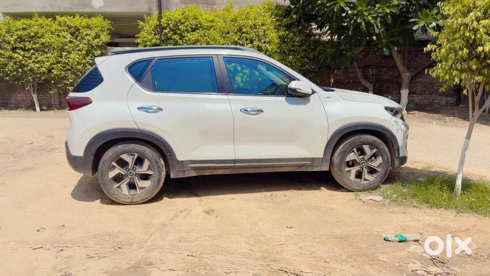 Kia Sonet Petrol 2023
