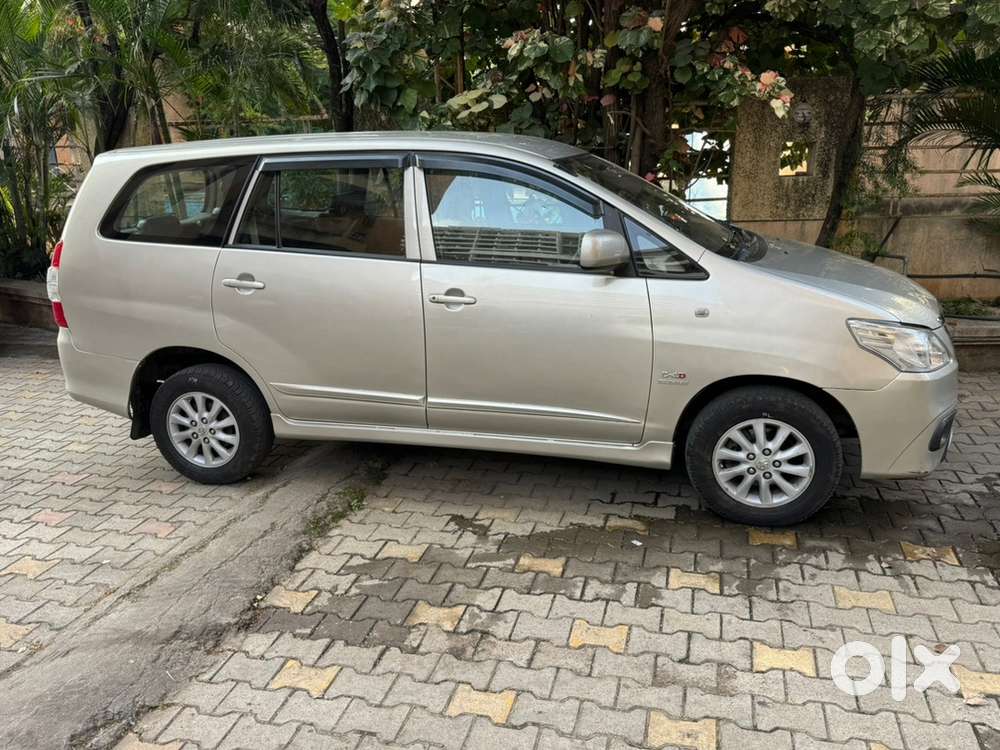 Toyota Innova 2014 Diesel 134000 Km Driven