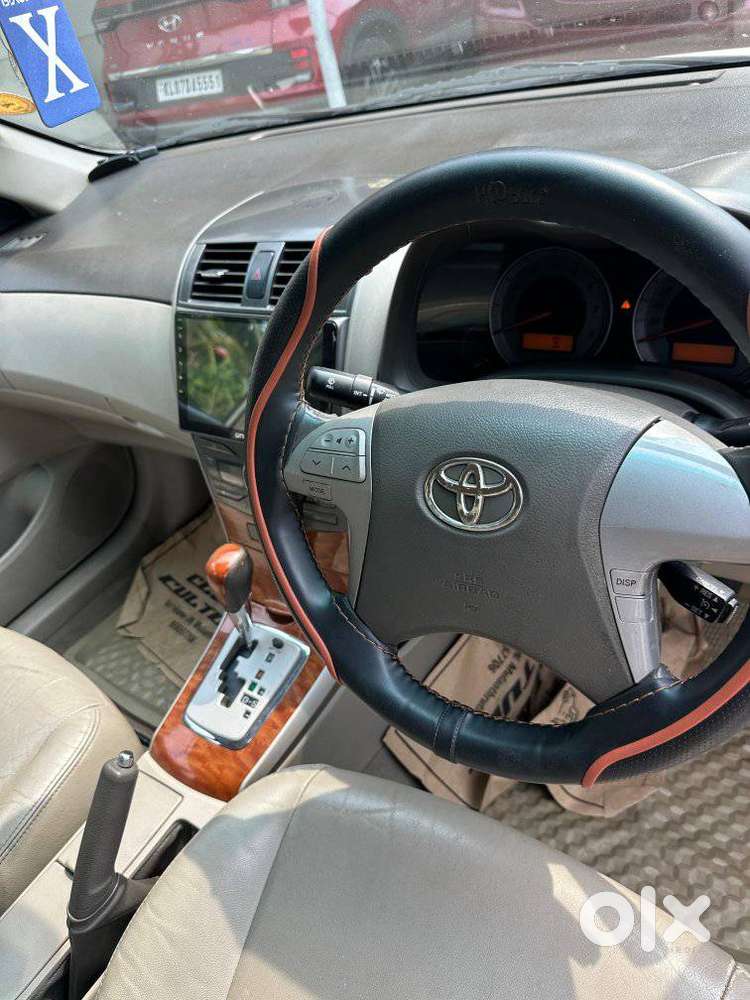 Toyota Corolla Altis [2011-2014] 1.8 Vl At, 2011, Petrol