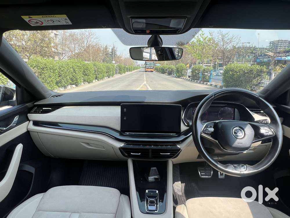 Skoda Octavia 2.0 L K Tsi At, 2023, Petrol