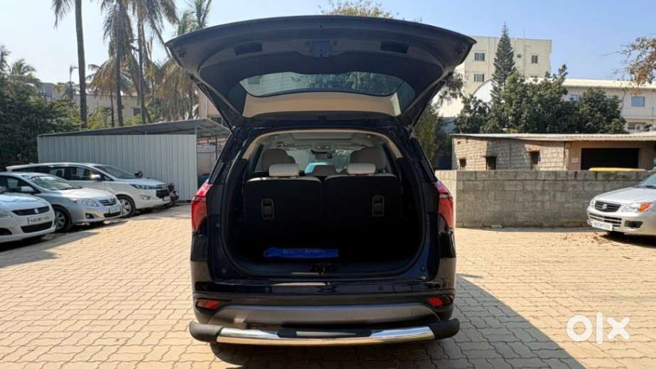 Mahindra Xuv700 2.2 Ax 7 Diesel At Luxury Pack Str, 2023, Diesel