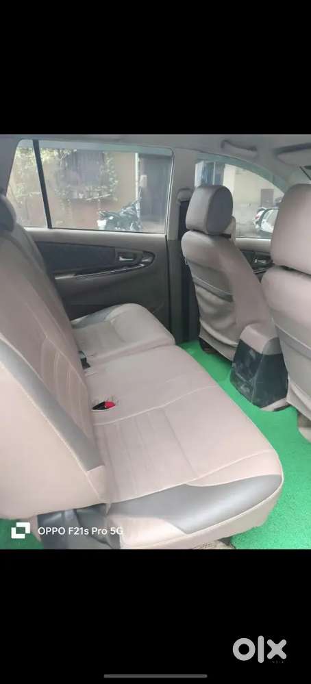 Toyota Innova 2015