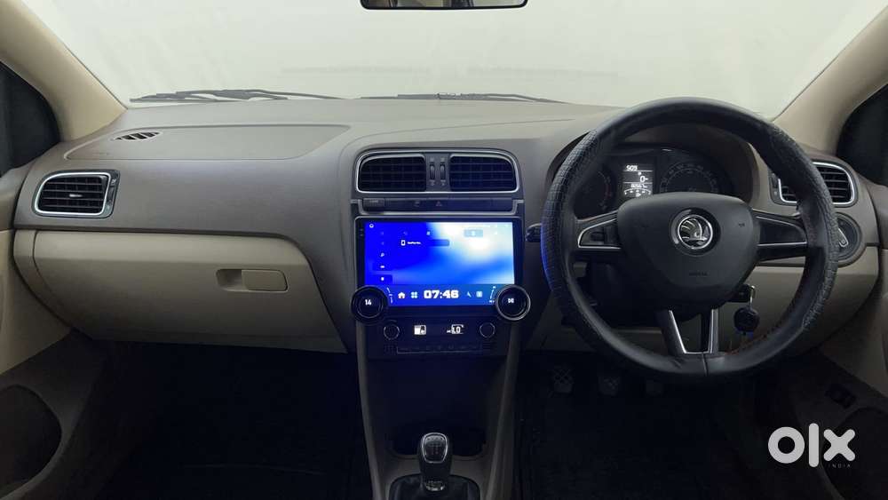 Skoda Rapid 1.6 Mpi Elegance, 2014, Petrol