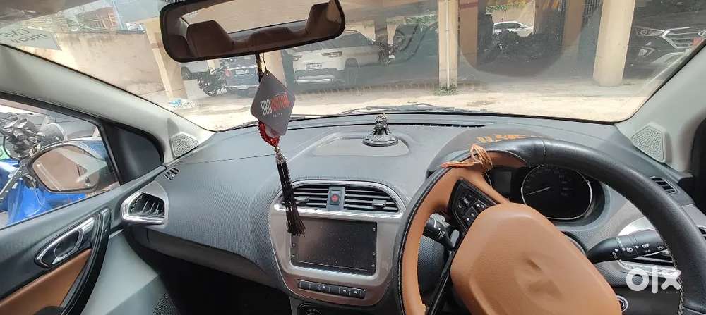 Tata Tiago Ev 2019 Xe Upar Se Cng Lagaye Hain